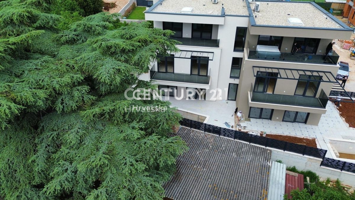 Vendita, Appartamento, 4 locali, Provincia di Istria, Poreč