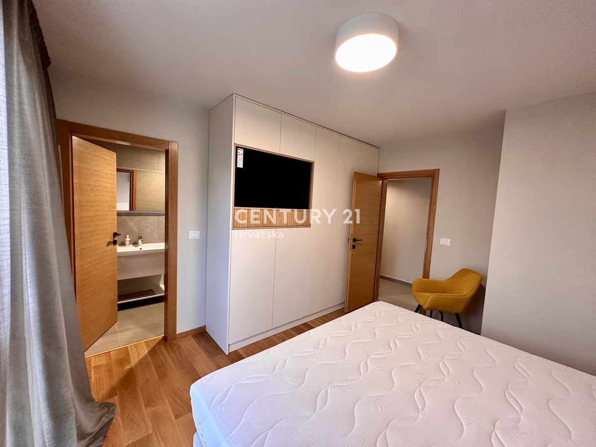 LABIN, APPARTAMENTO IN NUOVA COSTRUZIONE CON VISTA APERTA SUL MARE