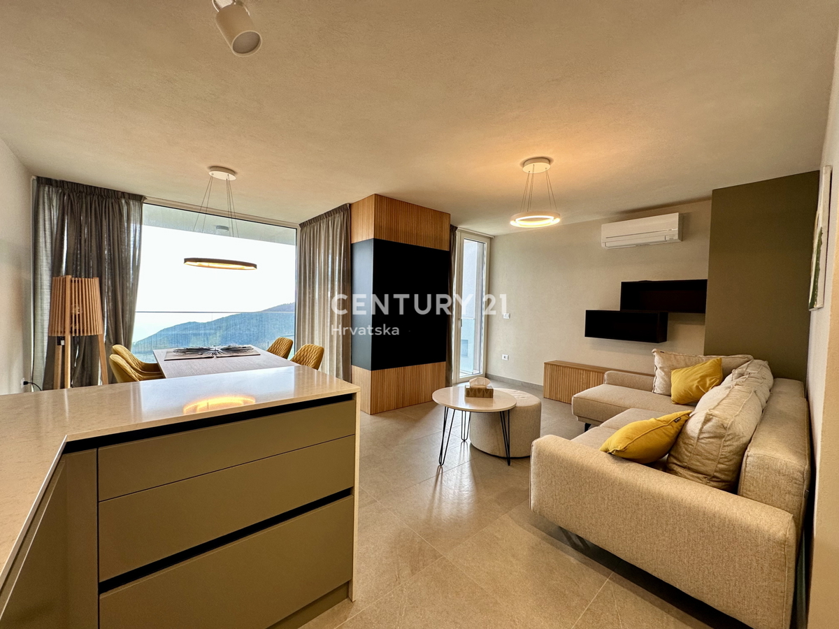 LABIN, APPARTAMENTO IN NUOVA COSTRUZIONE CON VISTA APERTA SUL MARE