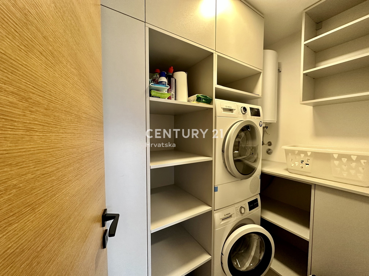 LABIN, APPARTAMENTO IN NUOVA COSTRUZIONE CON VISTA APERTA SUL MARE