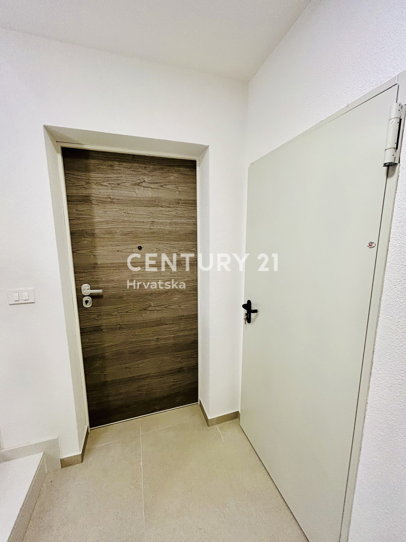 UMAG, DINTORNI, NUOVO APPARTAMENTO BILOCALI AL PRIMO PIANO