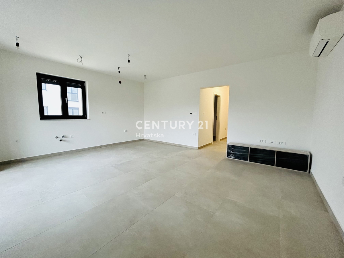 UMAG, DINTORNI, NUOVO APPARTAMENTO BILOCALI AL PRIMO PIANO