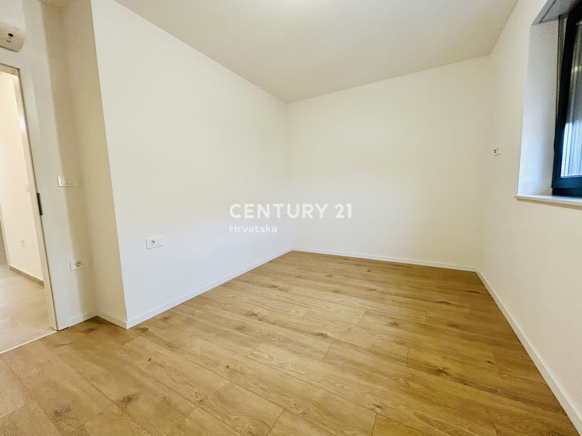 UMAG, DINTORNI, NUOVO APPARTAMENTO BILOCALI AL PRIMO PIANO