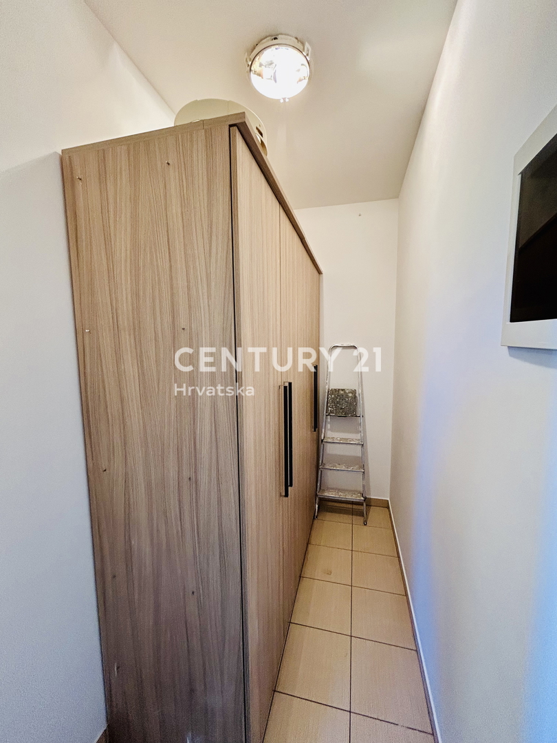 UMAGO, DINTORNI, APPARTAMENTO AL PIANO TERRA A SOLI 150 METRI DALLA SPIAGGIA