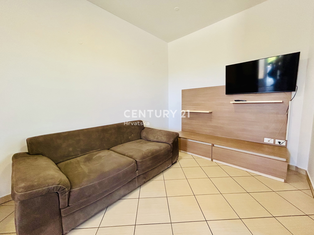 UMAGO, DINTORNI, APPARTAMENTO AL PIANO TERRA A SOLI 150 METRI DALLA SPIAGGIA