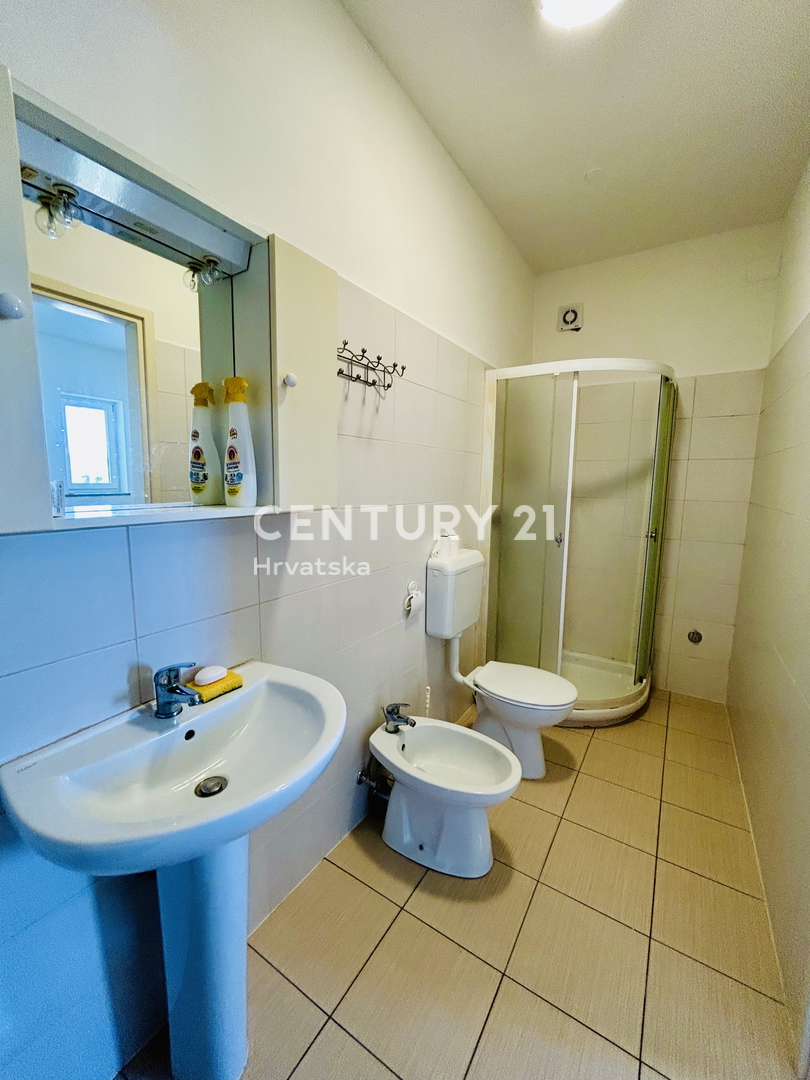 UMAGO, DINTORNI, APPARTAMENTO AL PIANO TERRA A SOLI 150 METRI DALLA SPIAGGIA