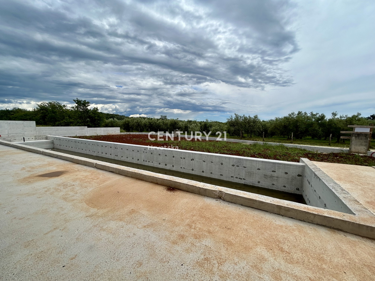 BUJE, DINTORNI, VILLA MODERNA DAL DESIGN CONTEMPORANEO