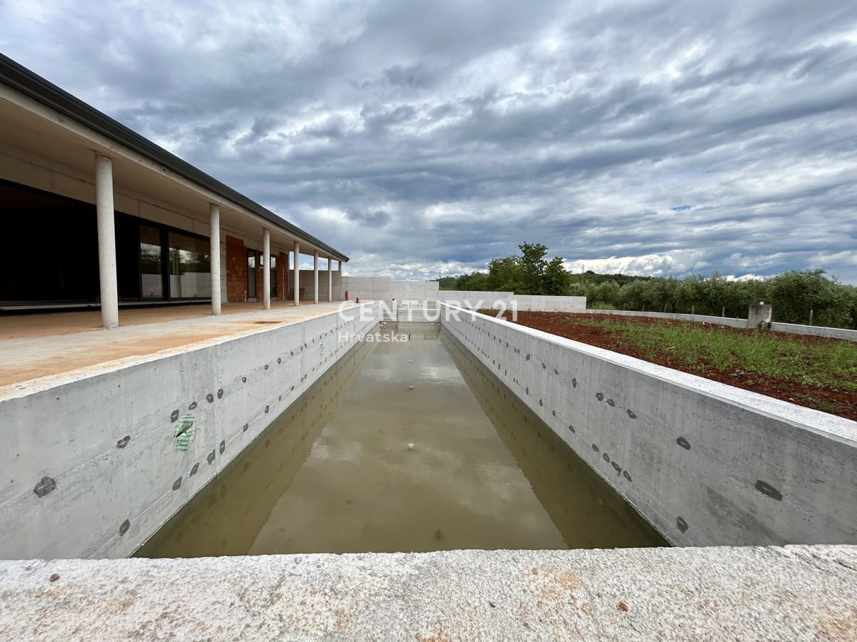 BUJE, DINTORNI, VILLA MODERNA DAL DESIGN CONTEMPORANEO