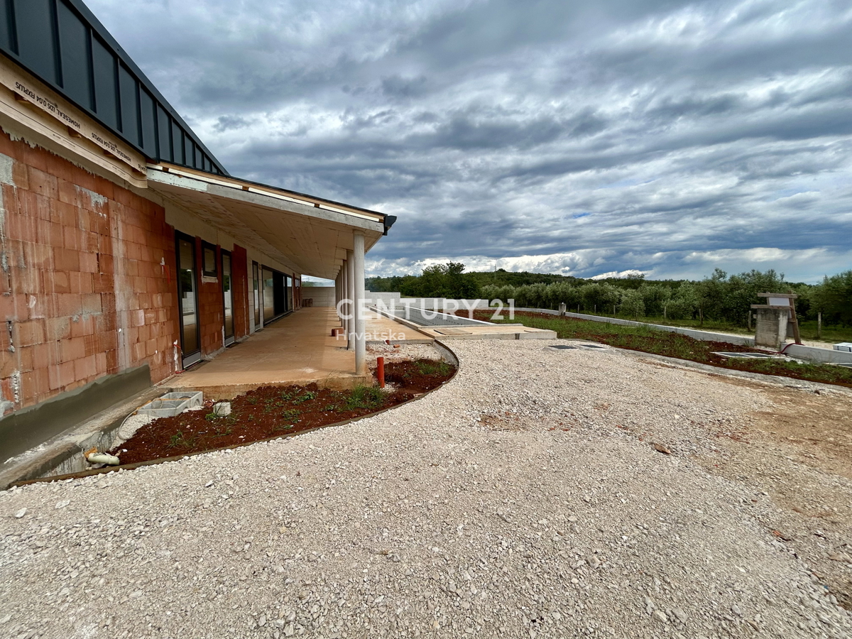 BUJE, DINTORNI, VILLA MODERNA DAL DESIGN CONTEMPORANEO