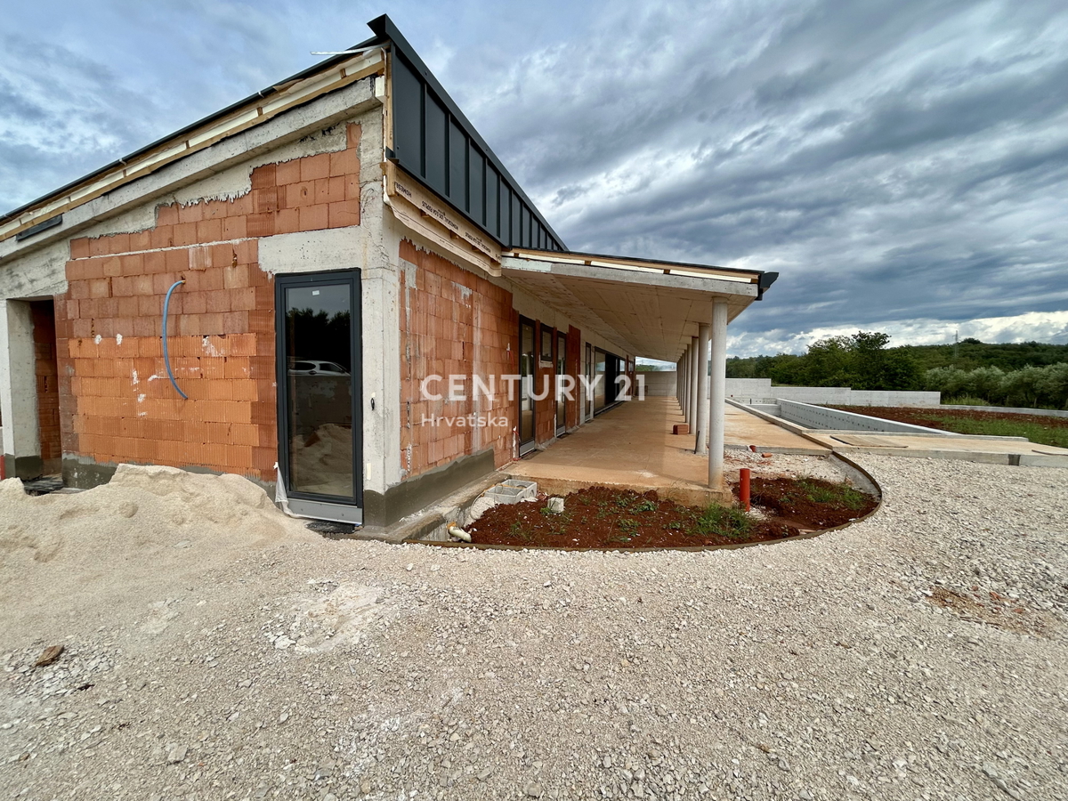 BUJE, DINTORNI, VILLA MODERNA DAL DESIGN CONTEMPORANEO