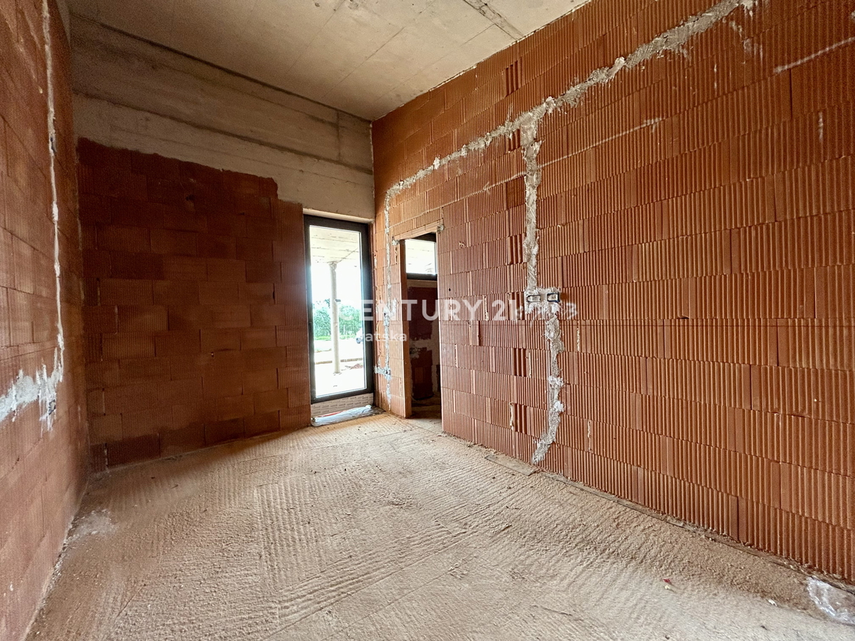 BUJE, DINTORNI, VILLA MODERNA DAL DESIGN CONTEMPORANEO