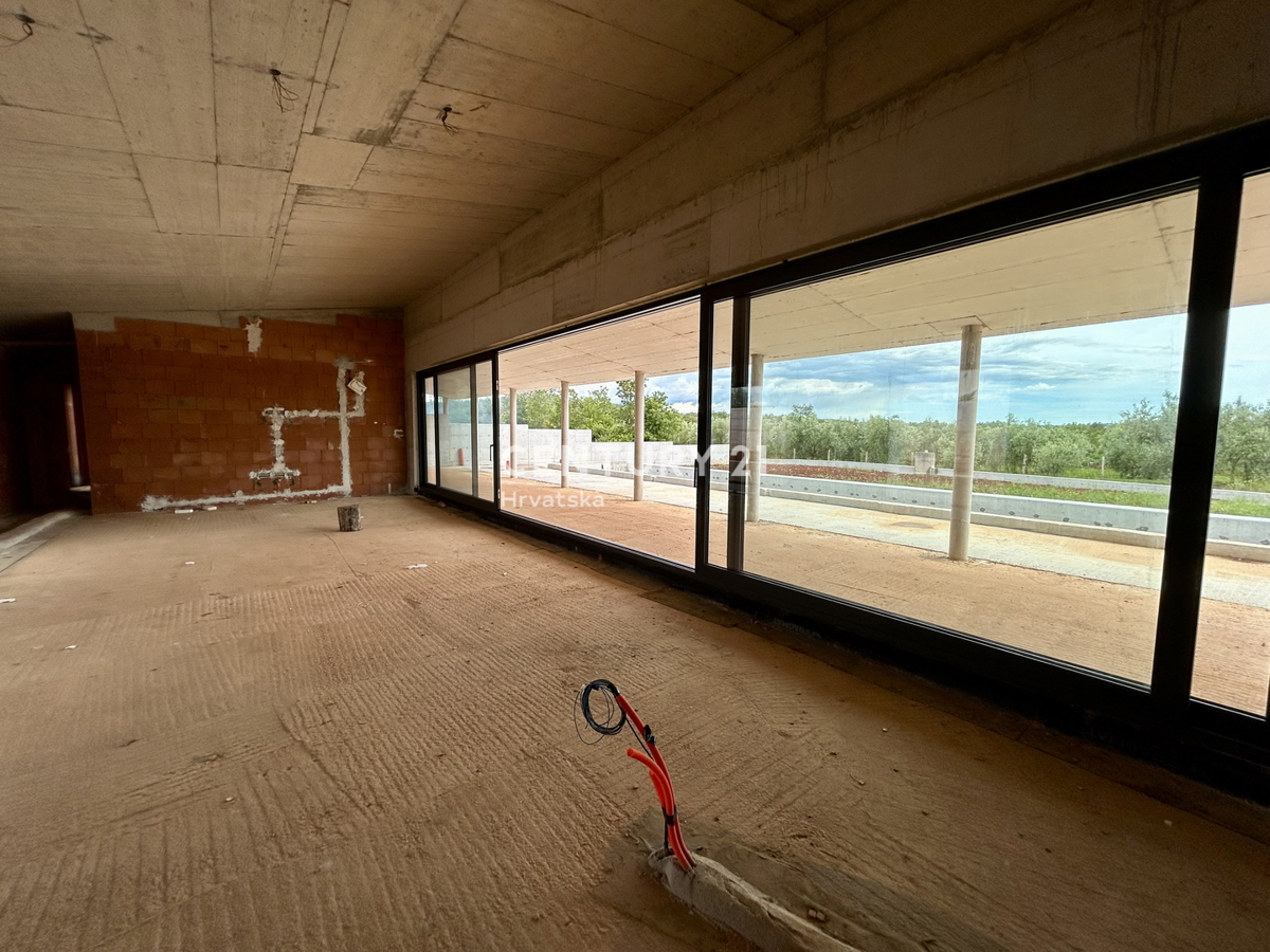 BUJE, DINTORNI, VILLA MODERNA DAL DESIGN CONTEMPORANEO