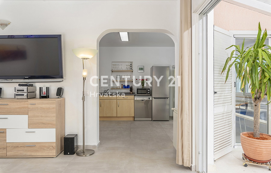 POREČ, VENDESI CASA PIANO TERRA CON PISCINA