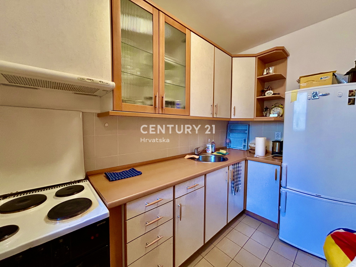 UMAG, CENTRO, APPARTAMENTO CON MOLTO POTENZIALE IN OTTIMA POSIZIONE