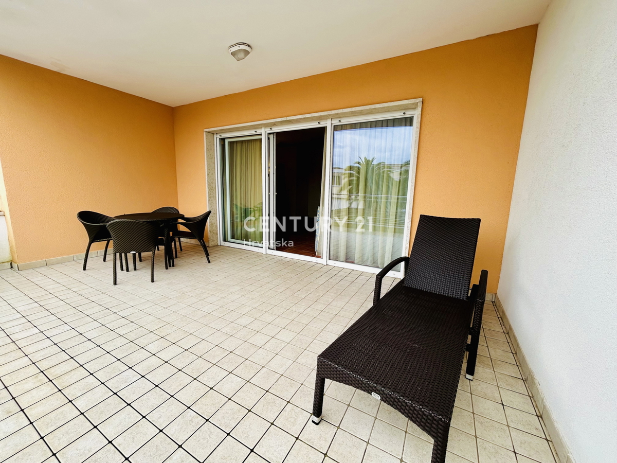 Umag, Crveni Vrh, Esclusiva Agenzia C21 Appartamento con vista mare