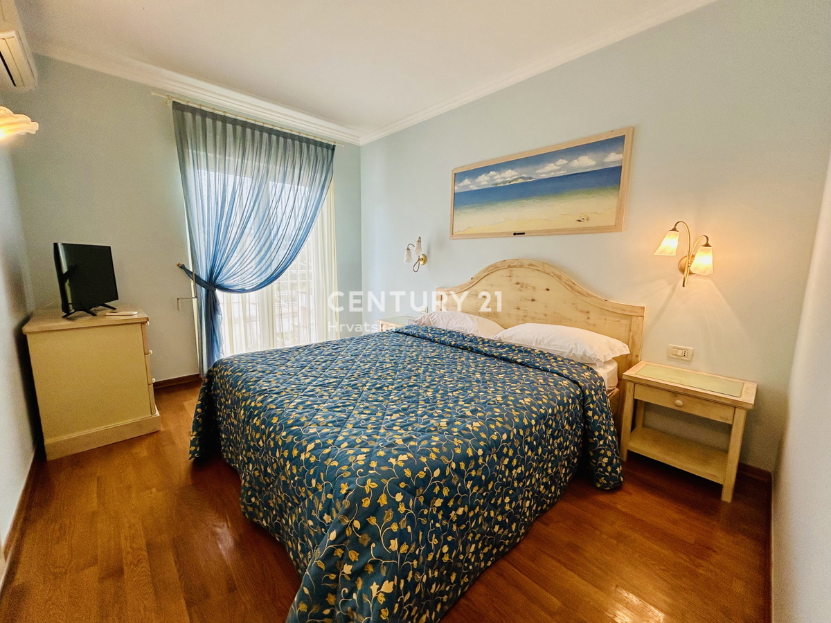 Umag, Crveni Vrh, Esclusiva Agenzia C21 Appartamento con vista mare