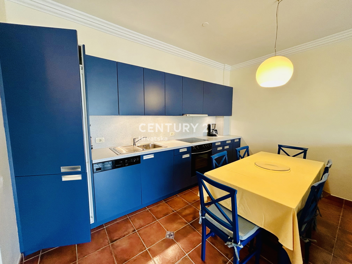 Umag, Crveni Vrh, Esclusiva Agenzia C21 Appartamento con vista mare