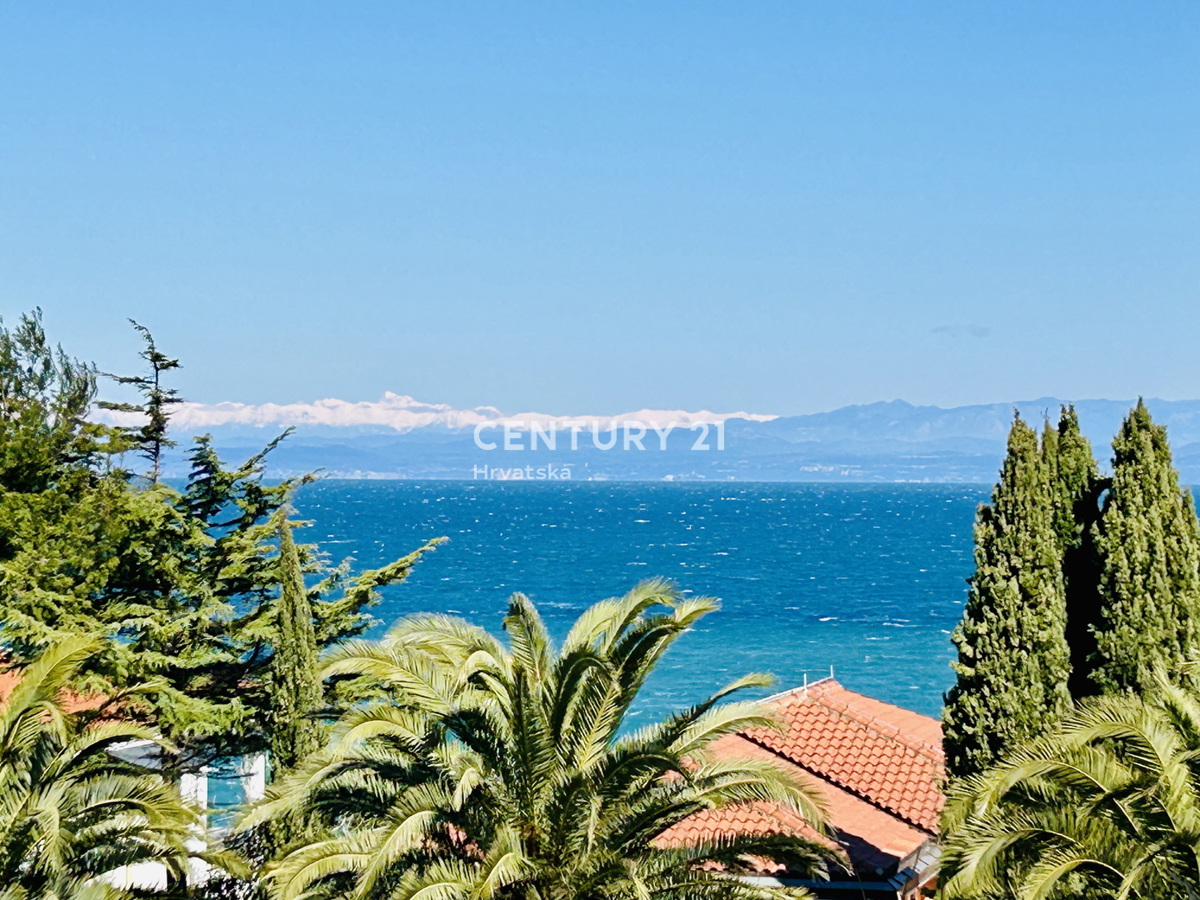 Umag, Crveni Vrh, Esclusiva Agenzia C21 Appartamento con vista mare