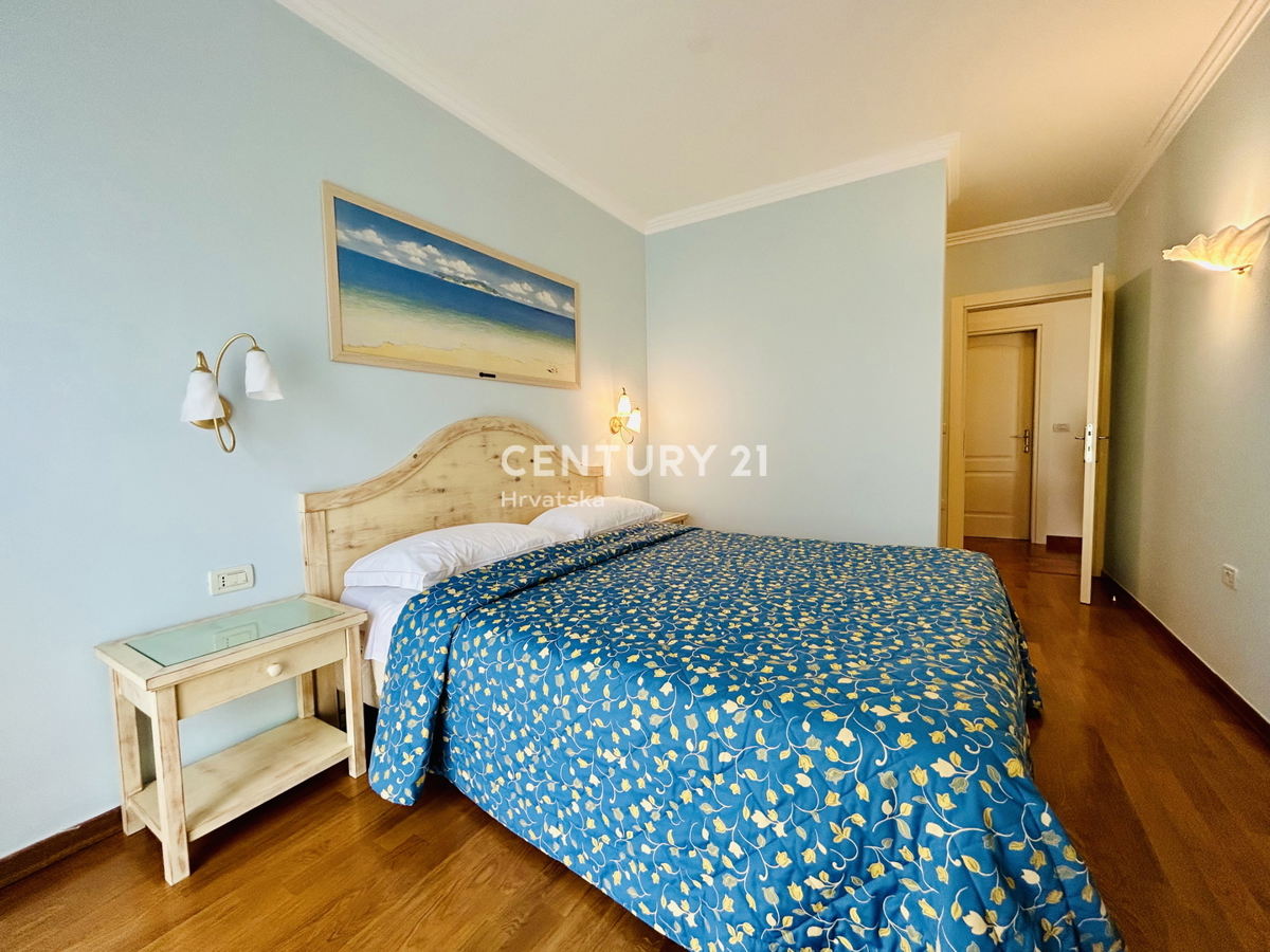 Umag, Crveni Vrh, Esclusiva Agenzia C21 Appartamento con vista mare