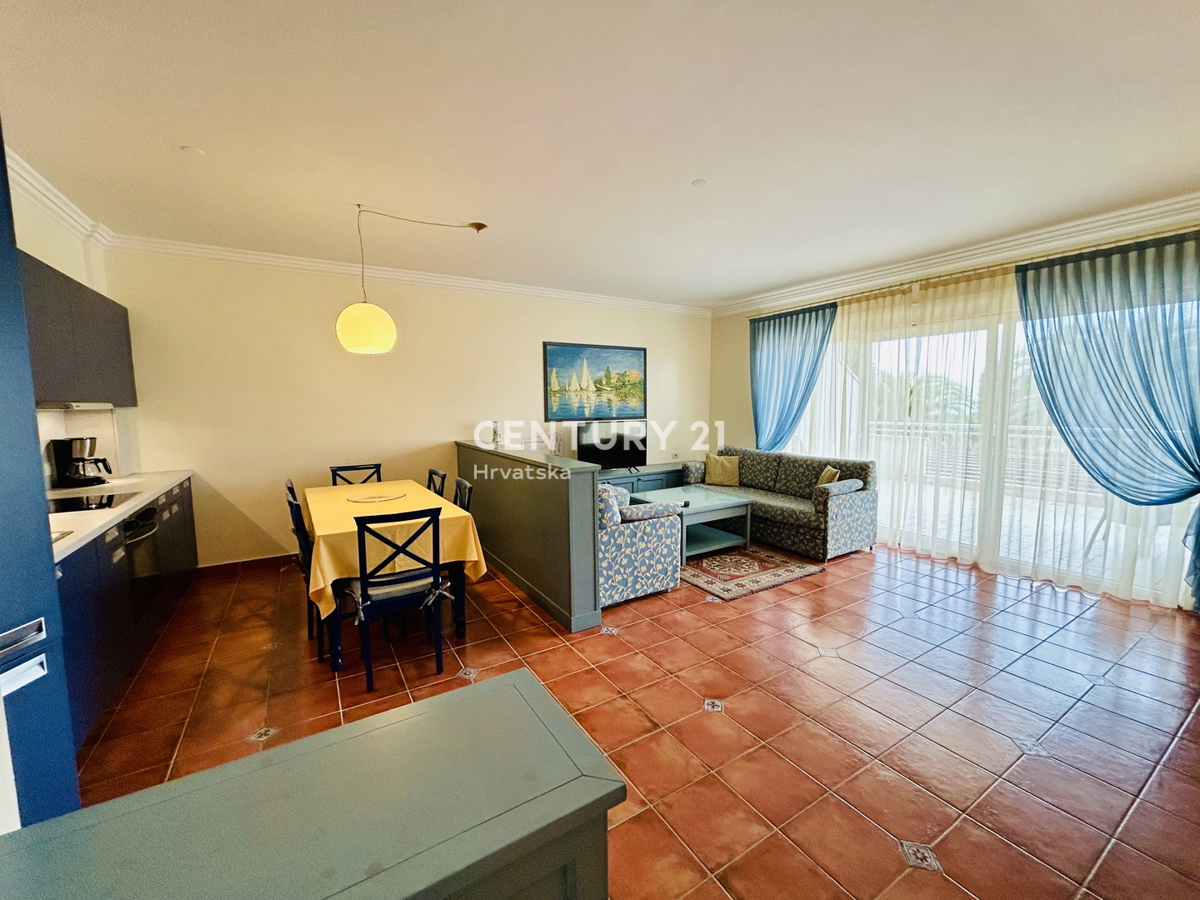 Umag, Crveni Vrh, Esclusiva Agenzia C21 Appartamento con vista mare