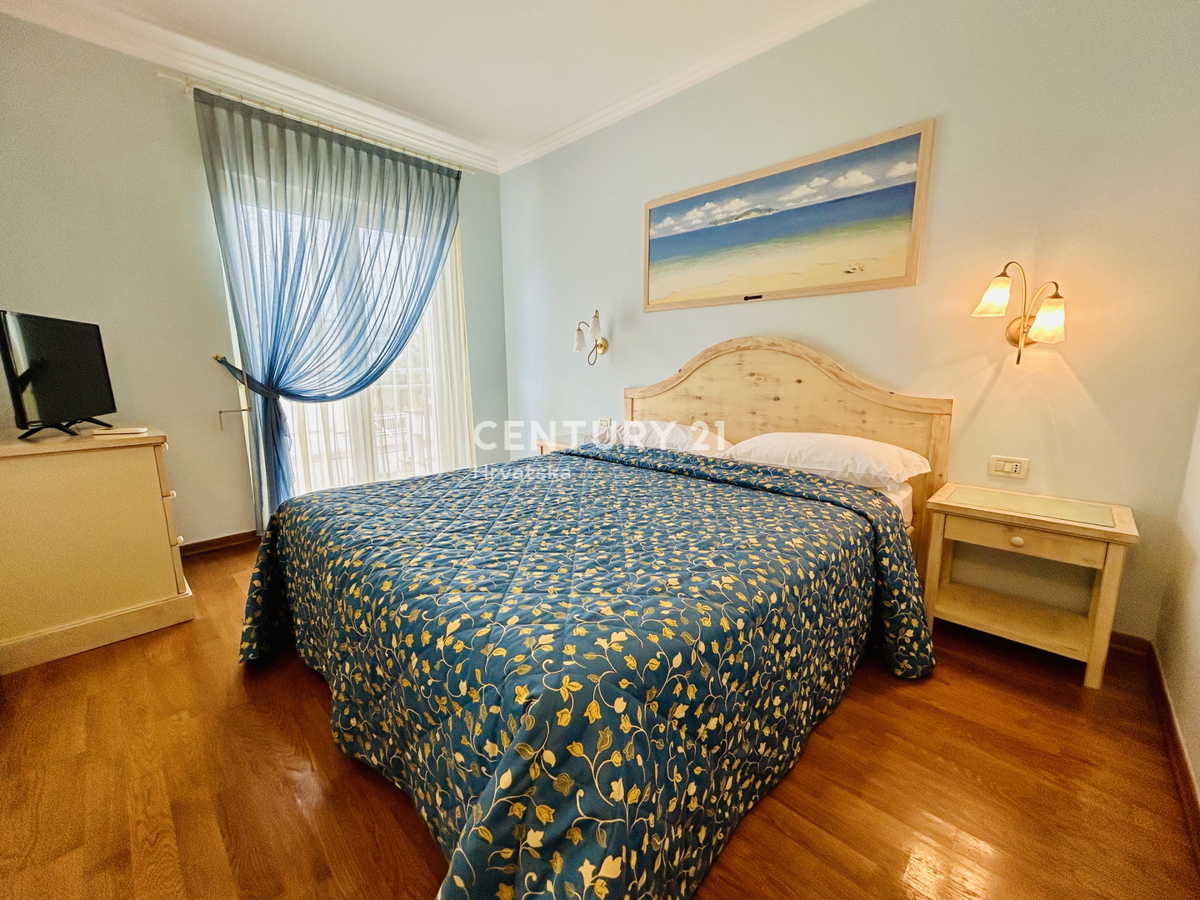 Umag, Crveni Vrh, Esclusiva Agenzia C21 Appartamento con vista mare