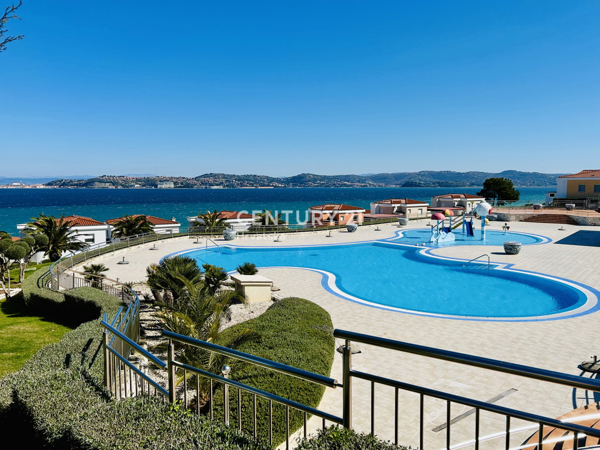 Umag, Crveni Vrh, Esclusiva Agenzia C21 Appartamento con vista mare