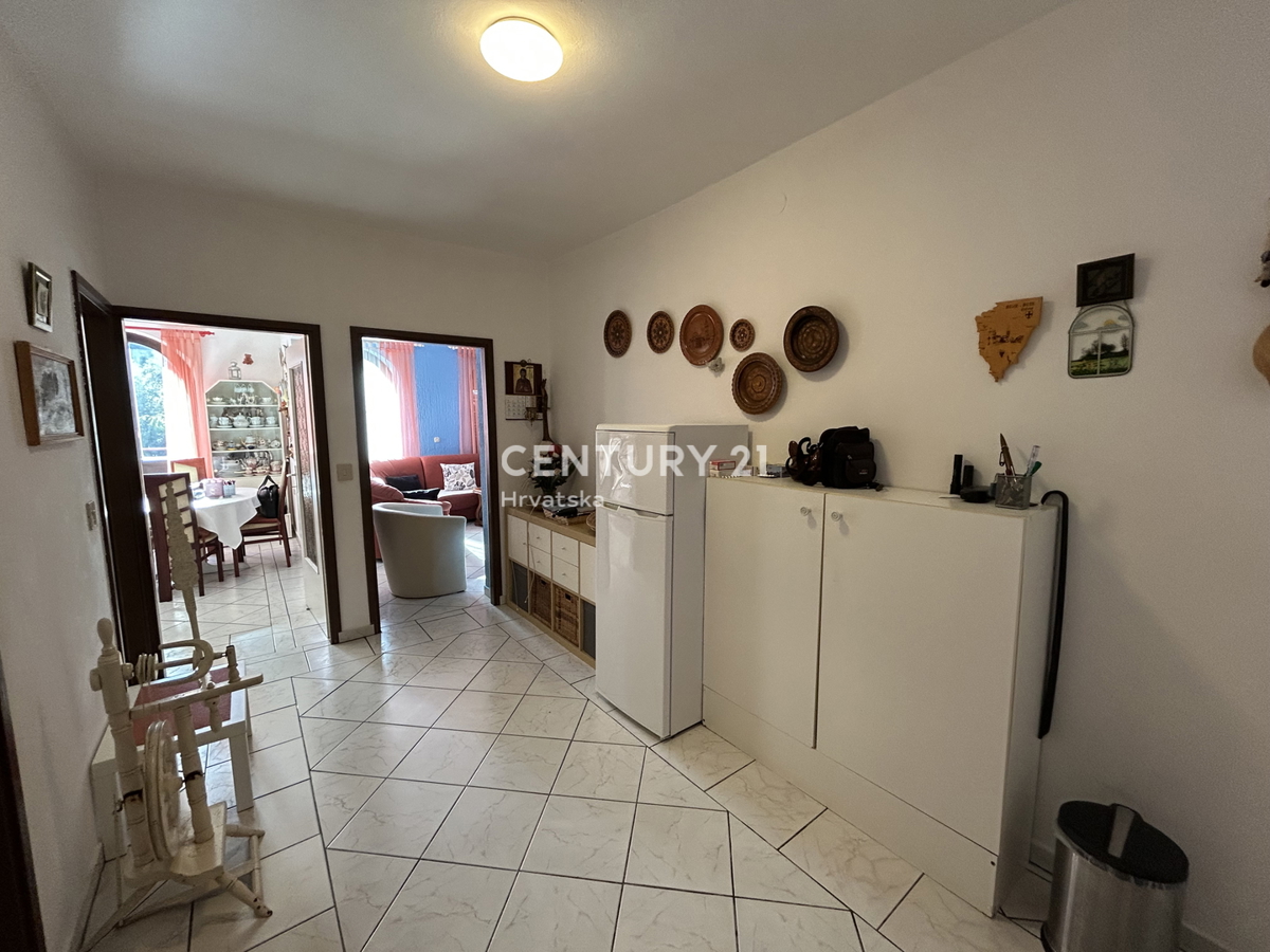 UMAG, DINTORNI, VILLA FAMILIARE CON MOLTO POTENZIALE