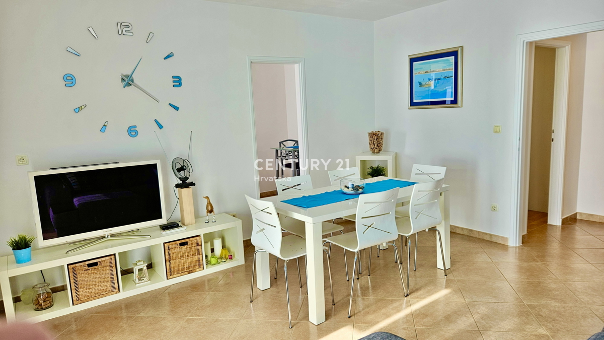 NOVIGRAD, PERIFERIA, APPARTAMENTO BILOCALE A SOLI 4 KM DA NOVIGRAD