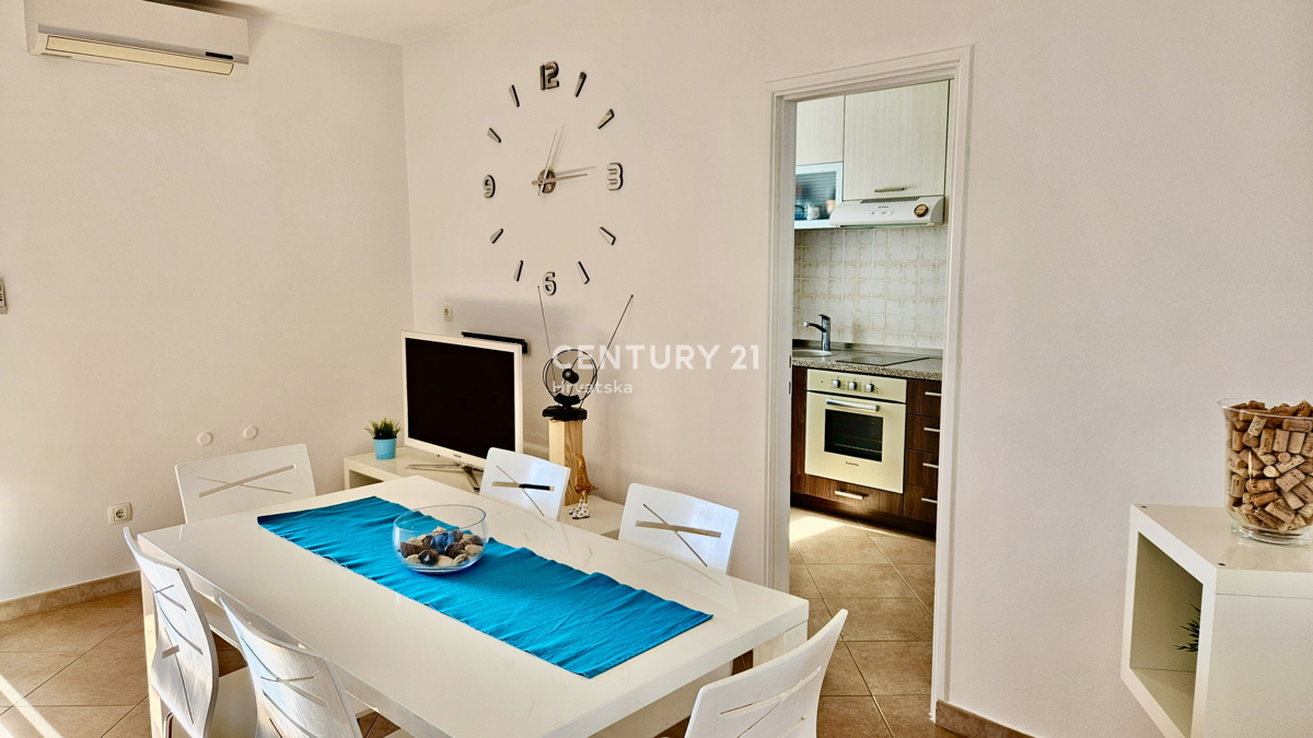 NOVIGRAD, PERIFERIA, APPARTAMENTO BILOCALE A SOLI 4 KM DA NOVIGRAD