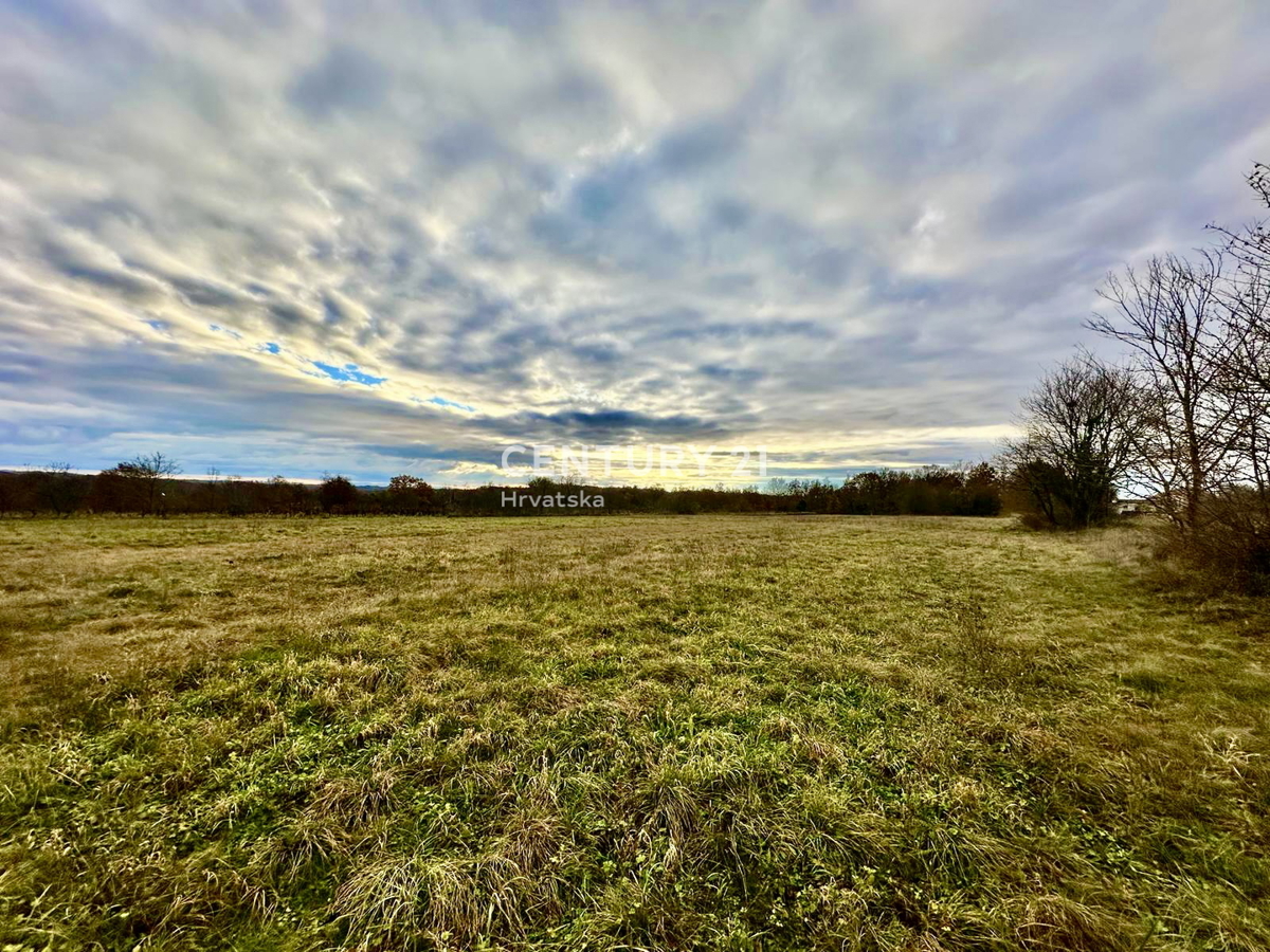 ŽMINJ, DINTORNI, TERRENO EDILIZIO ECCELLENTE