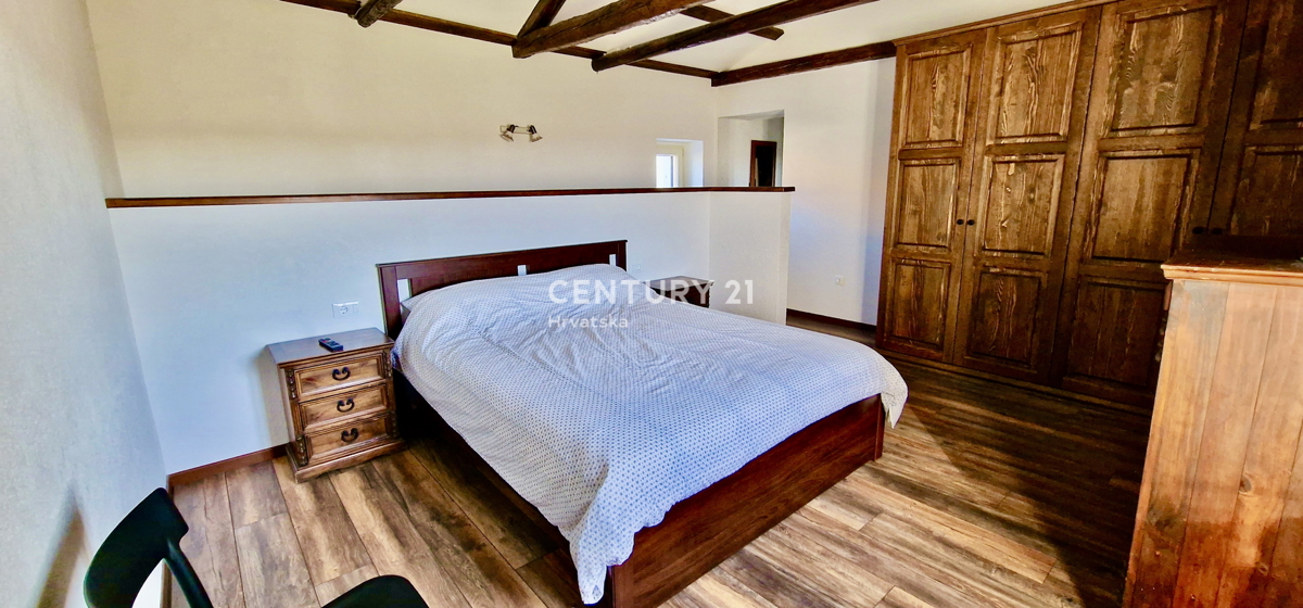 UMAG, DINTORNI, FANTASTICA CASA CON VISTA MARE, OCCASIONE!!