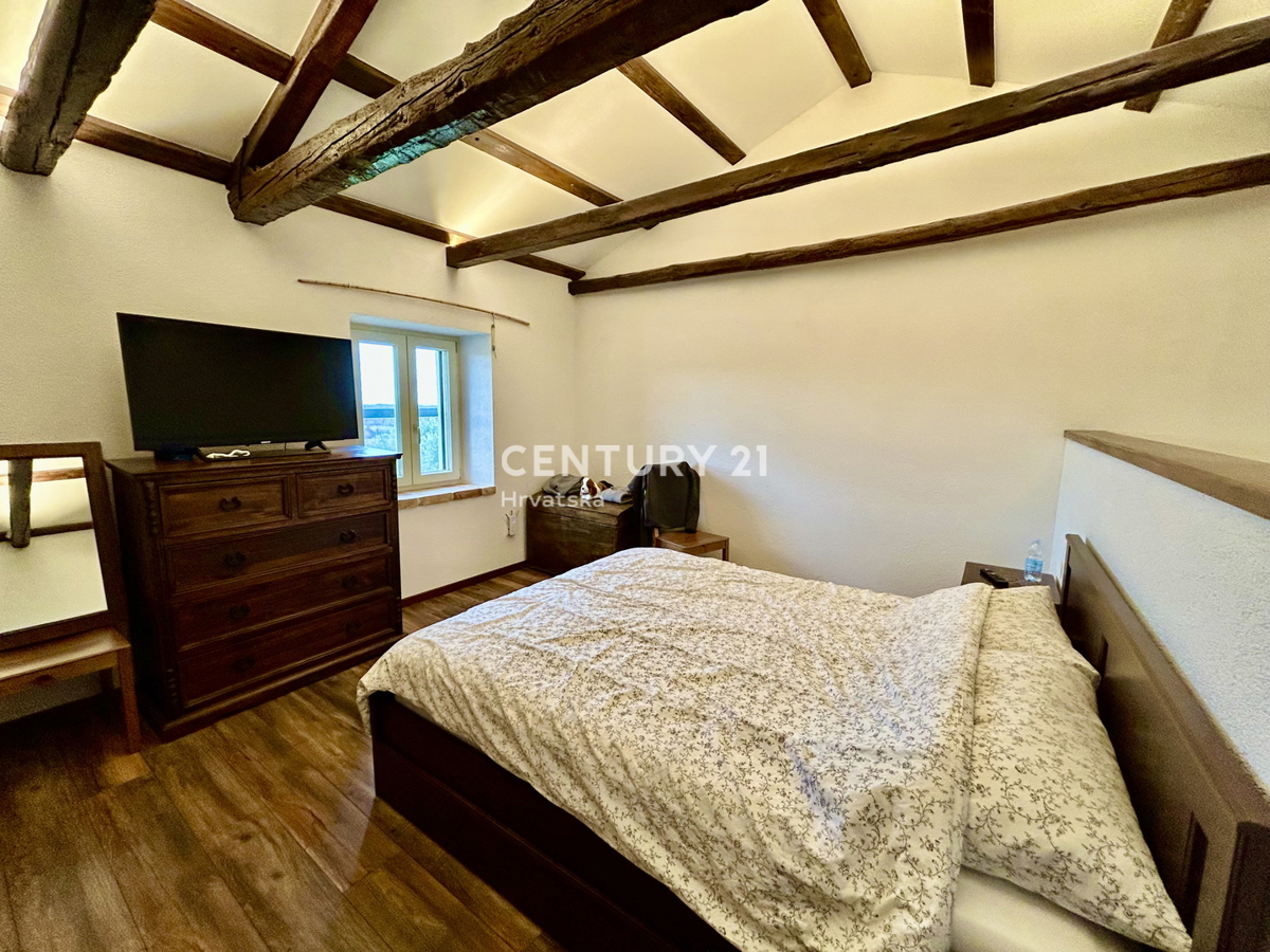 UMAG, DINTORNI, FANTASTICA CASA CON VISTA MARE, OCCASIONE!!