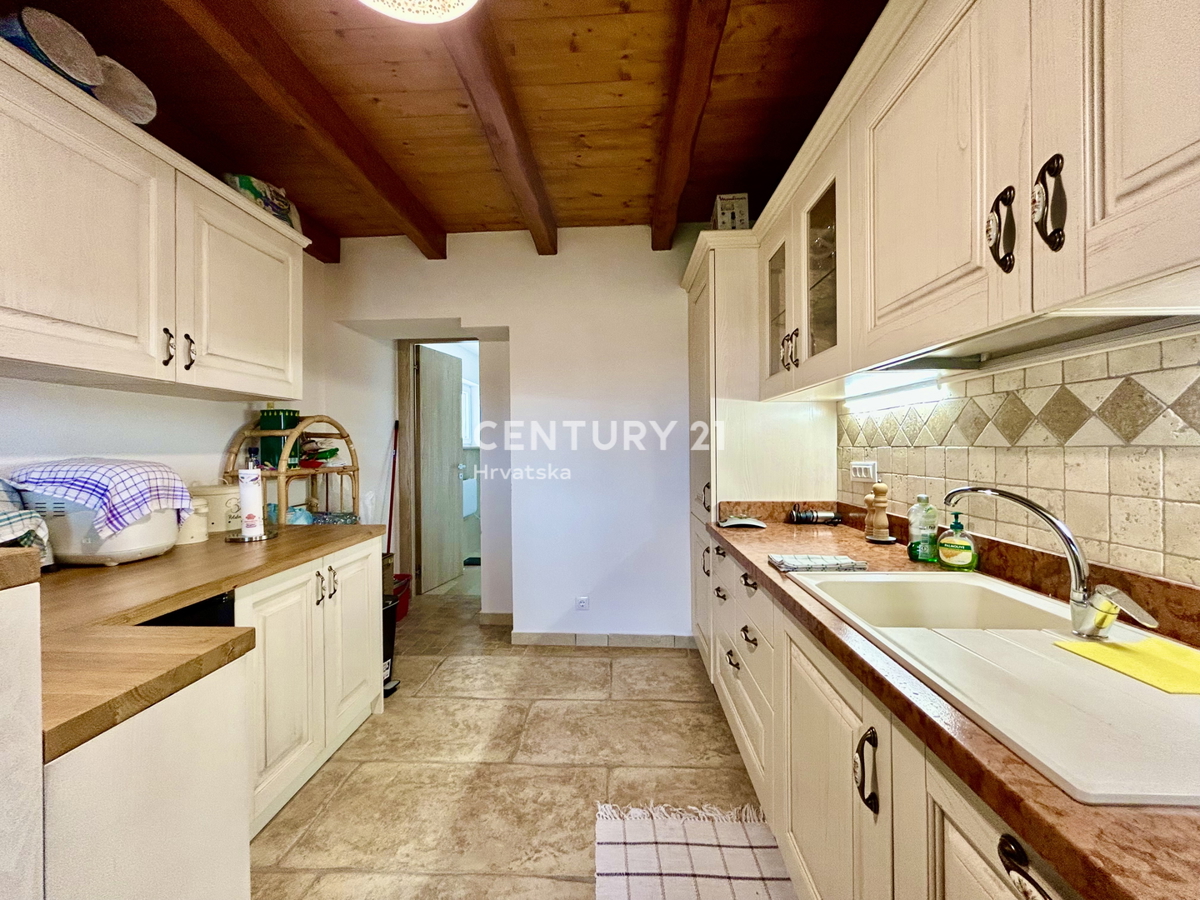 UMAG, DINTORNI, FANTASTICA CASA CON VISTA MARE, OCCASIONE!!