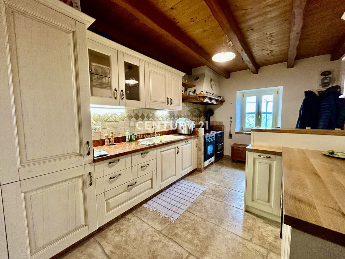 UMAG, DINTORNI, FANTASTICA CASA CON VISTA MARE, OCCASIONE!!