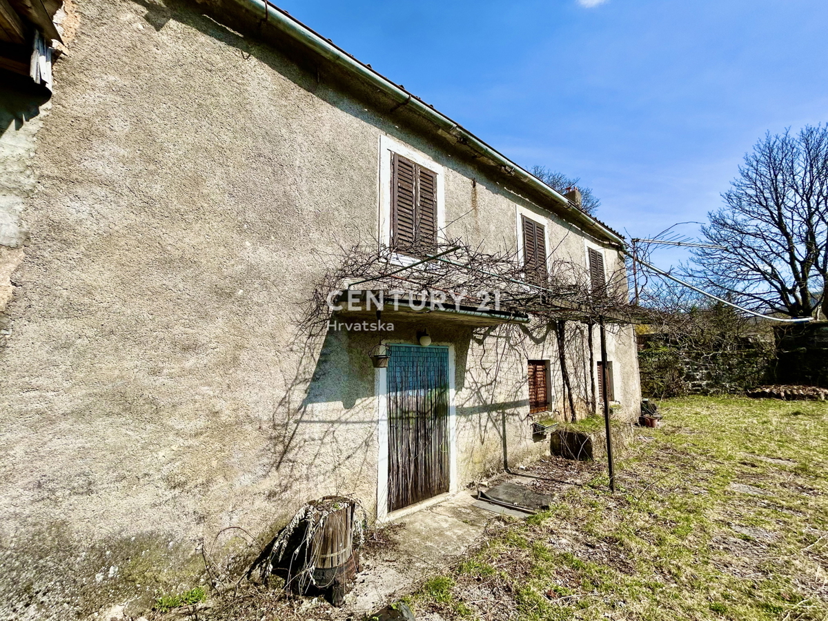 DANE, ĆIĆARIJA, CASA INDIPENDENTE IN PIETRA CON AMPIO CORTILE