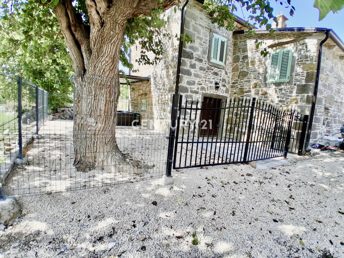 SOVINJAK, DINTORNI, SCONTATO - OCCASIONE, VENDITA URGENTE, CASA INDIPENDENTE IN PIETRA COMPLETAMENTE RISTRUTTURATA