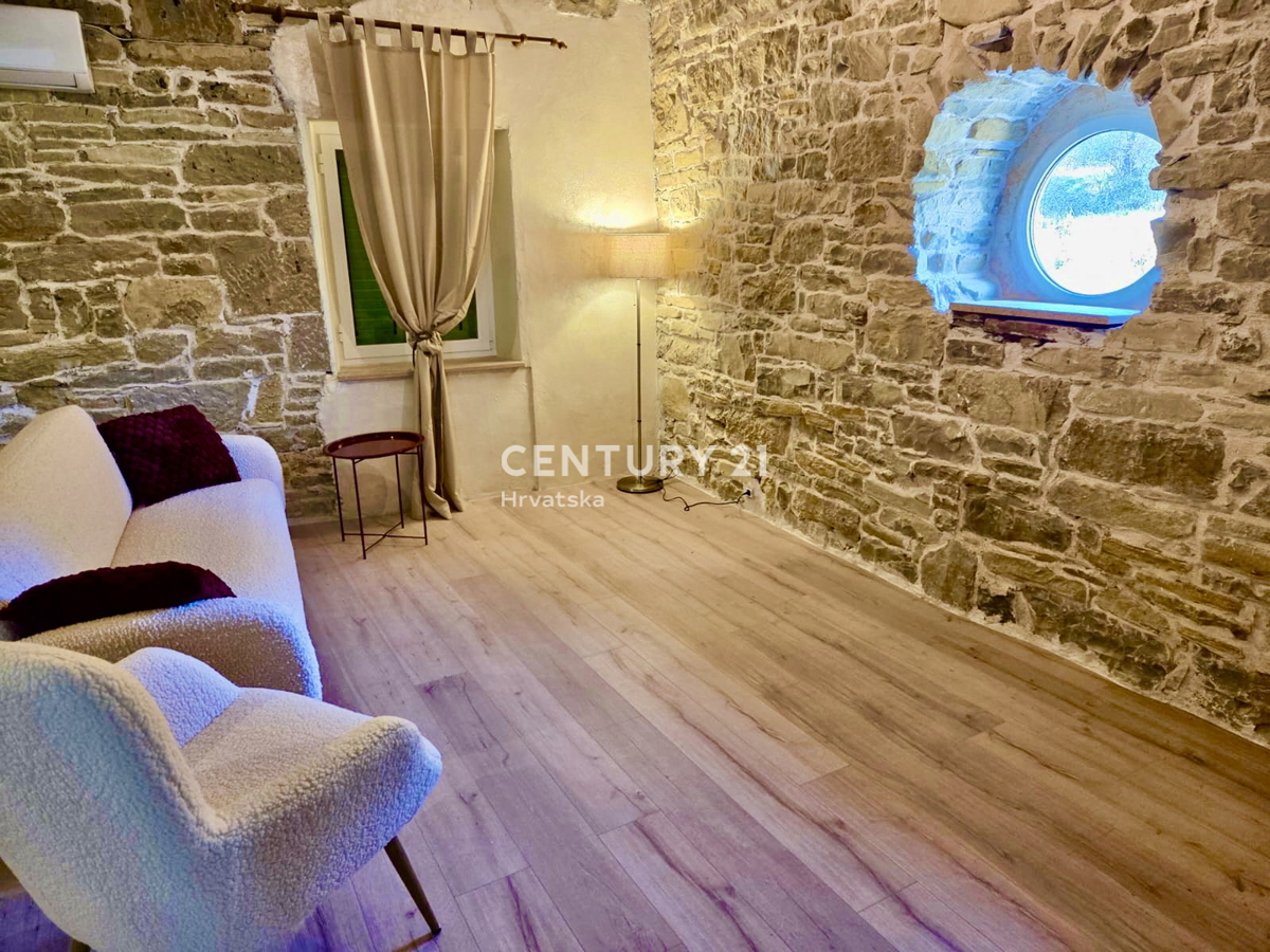 SOVINJAK, DINTORNI, SCONTATO - OCCASIONE, VENDITA URGENTE, CASA INDIPENDENTE IN PIETRA COMPLETAMENTE RISTRUTTURATA