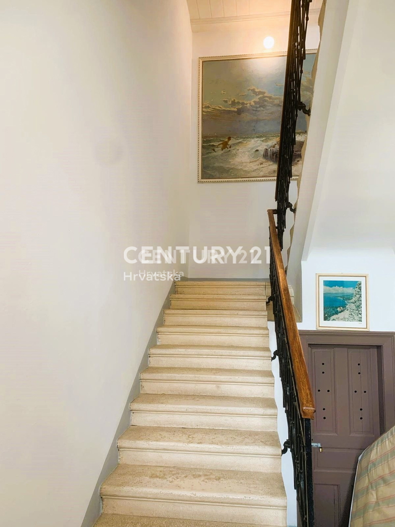 Vendita, Appartamento, 3,5 locali (3S+DB), Provincia di Istria, Rovinj