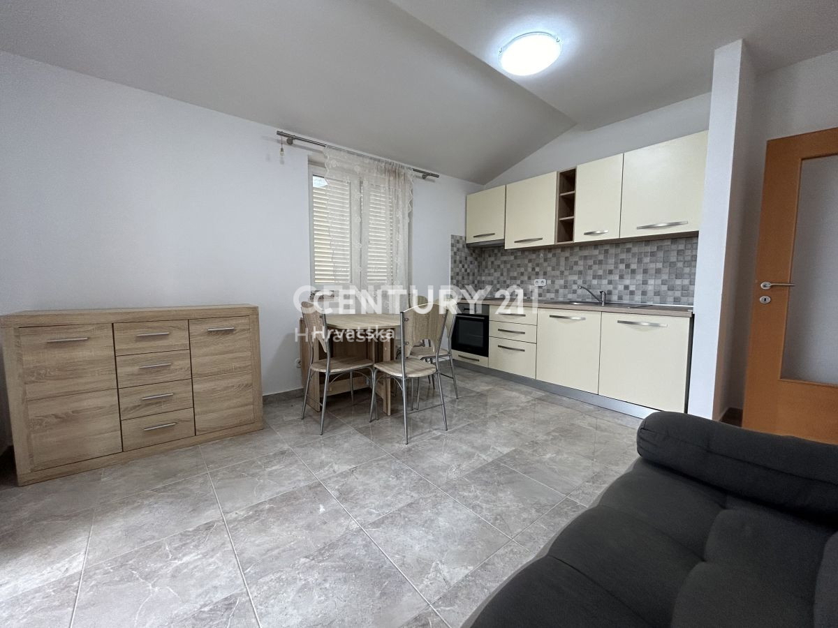 Vendita, Appartamento, 4,5 locali (4S+DB), Provincia di Istria, Poreč