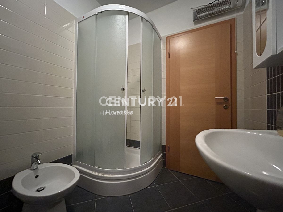 Vendita, Appartamento, 4,5 locali (4S+DB), Provincia di Istria, Poreč