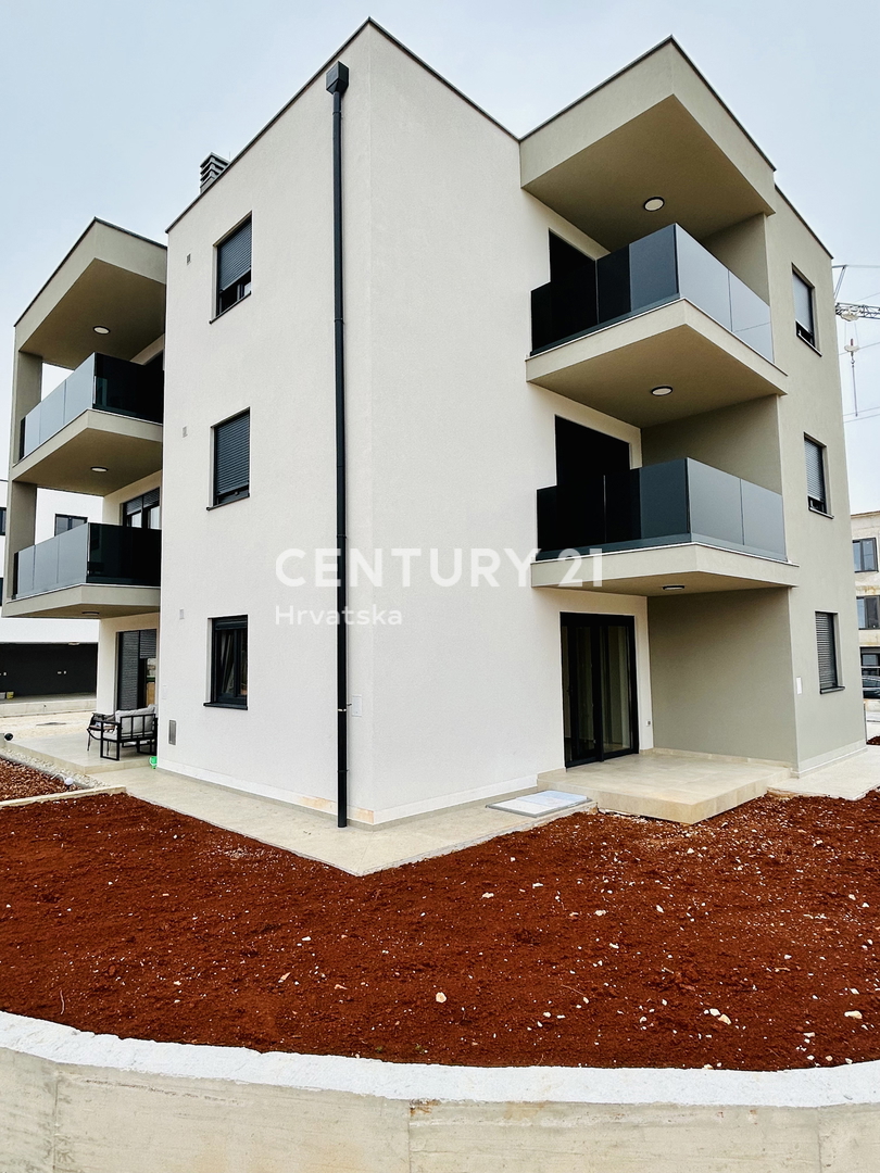 UMAG, DINTORNI, NUOVO APPARTAMENTO BILOCALI AL PRIMO PIANO