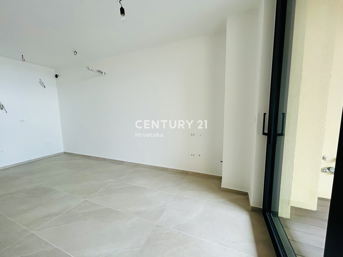 NOVIGRAD, NUOVO APPARTAMENTO CON VISTA PANORAMICA SUL MARE