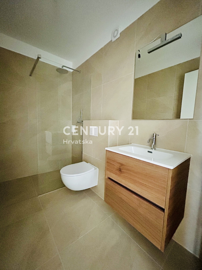 NOVIGRAD, NUOVO APPARTAMENTO CON VISTA PANORAMICA SUL MARE