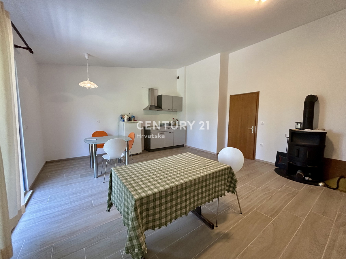 UMAG, ZAMBRATIJA, CASA A SOLI 200 METRI DALLA SPIAGGIA E DAL MARE