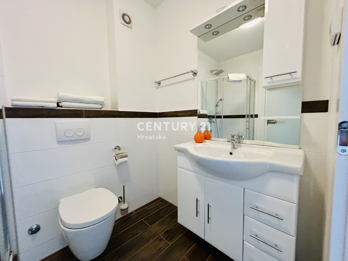 MEDULIN, VOLME, ESCLUSIVA DELL'AGENZIA, APPARTAMENTO A SOLI 200 METRI DAL MARE E DALLA SPIAGGIA