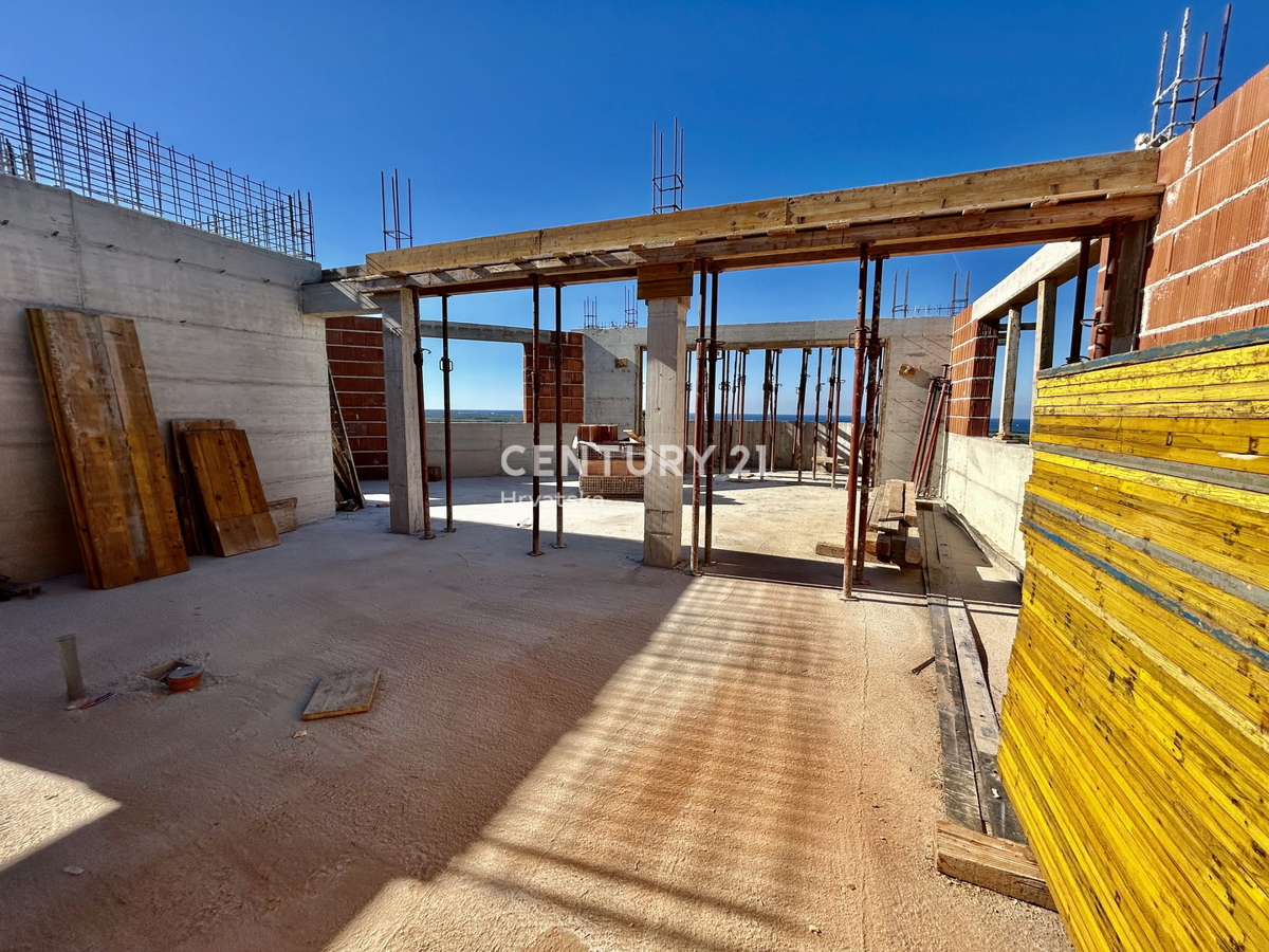 POREČ, PERIFERIA, ATTICO CON VISTA PANORAMICA E APERTA SUL MARE