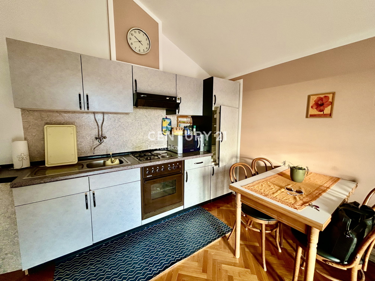 ROVIGNO, CENTRO, APPARTAMENTO CON VISTA PANORAMICA SUL MARE