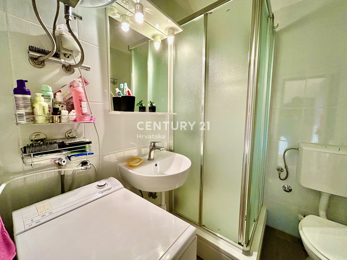 ROVIGNO, CENTRO, APPARTAMENTO CON VISTA PANORAMICA SUL MARE