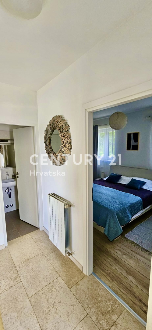 ŽMINJ, DINTORNI, INCANTEVOLE APPARTAMENTO AL PIANO TERRA CIRCONDATO DALLA NATURA