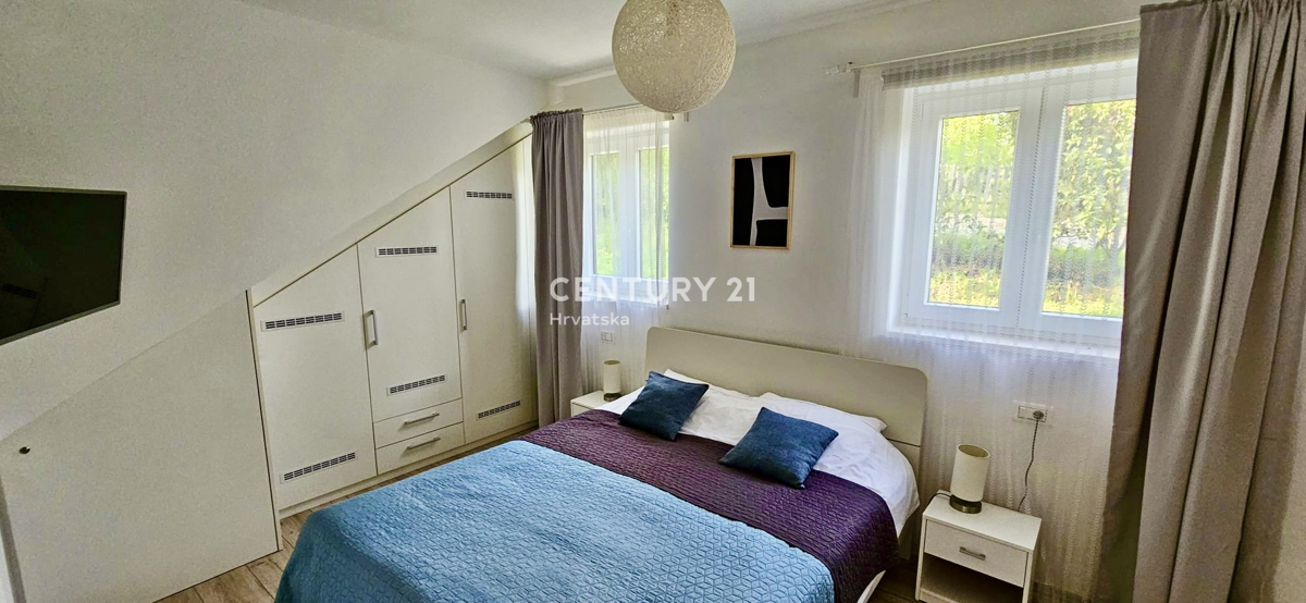 ŽMINJ, DINTORNI, INCANTEVOLE APPARTAMENTO AL PIANO TERRA CIRCONDATO DALLA NATURA